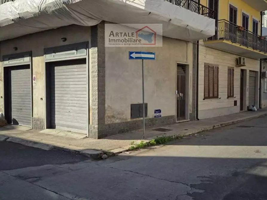 Immagine 1 di Box auto in vendita  in VIA B. Croce a Avola