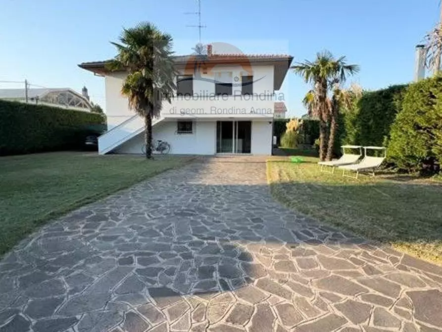 Immagine 1 di Villa in vendita  in Roma 507 a Pontecchio Polesine