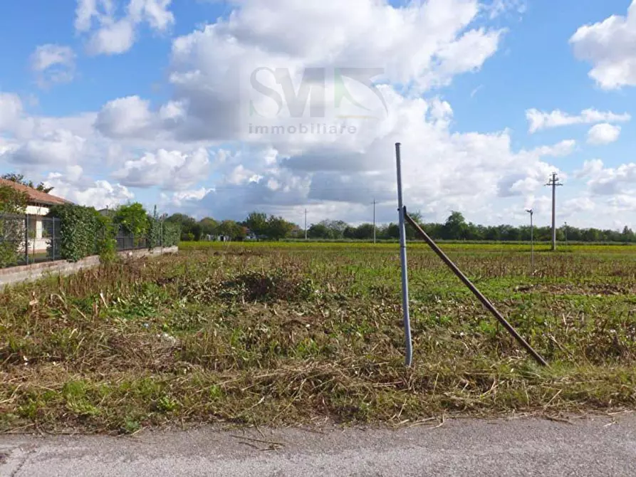 Immagine 1 di Terreno residenziale in vendita  in Don P. Andolfatto 18 a Cassola