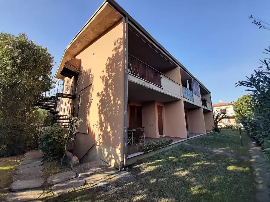 Appartamento in vendita in Via Giorgio la Pira a San Felice Del Benaco