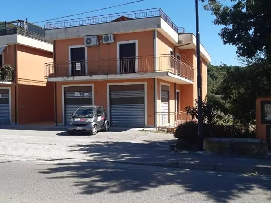 Appartamento in vendita in Vigne 0 a Castelnuovo Cilento