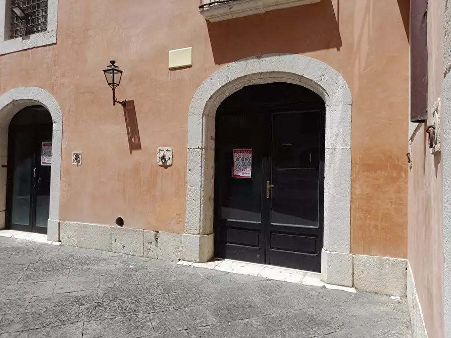 Immagine 1 di Rustico / casale in affitto  in Corso Garibaldi, 95 a Benevento