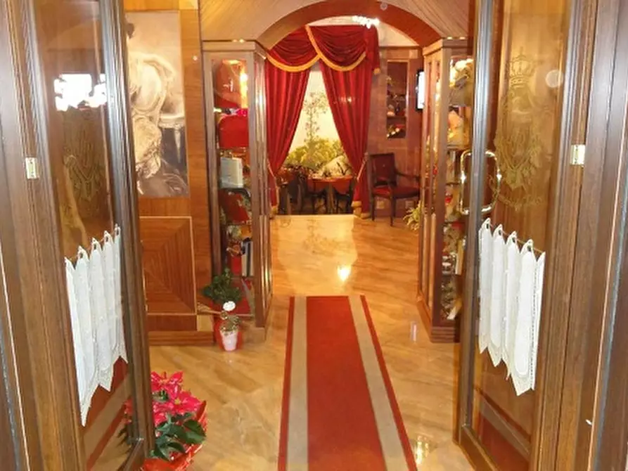 Immagine 20 di Negozio in affitto  in Piazza eduardo de filippo a Napoli