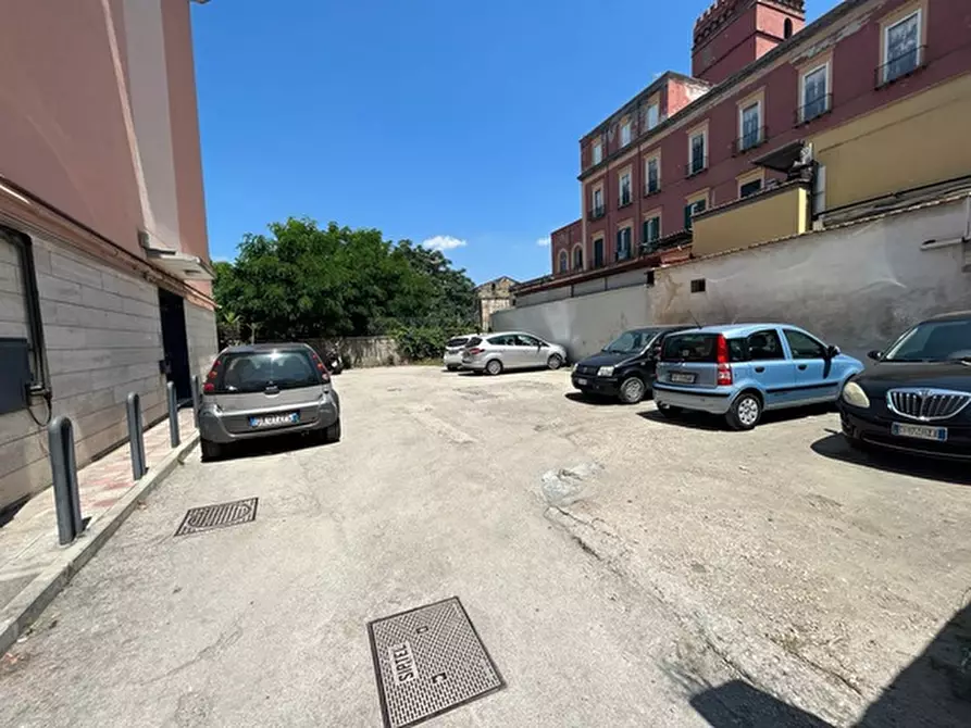 Immagine 2 di Box auto in vendita  in Via bernardo quaranta a Napoli