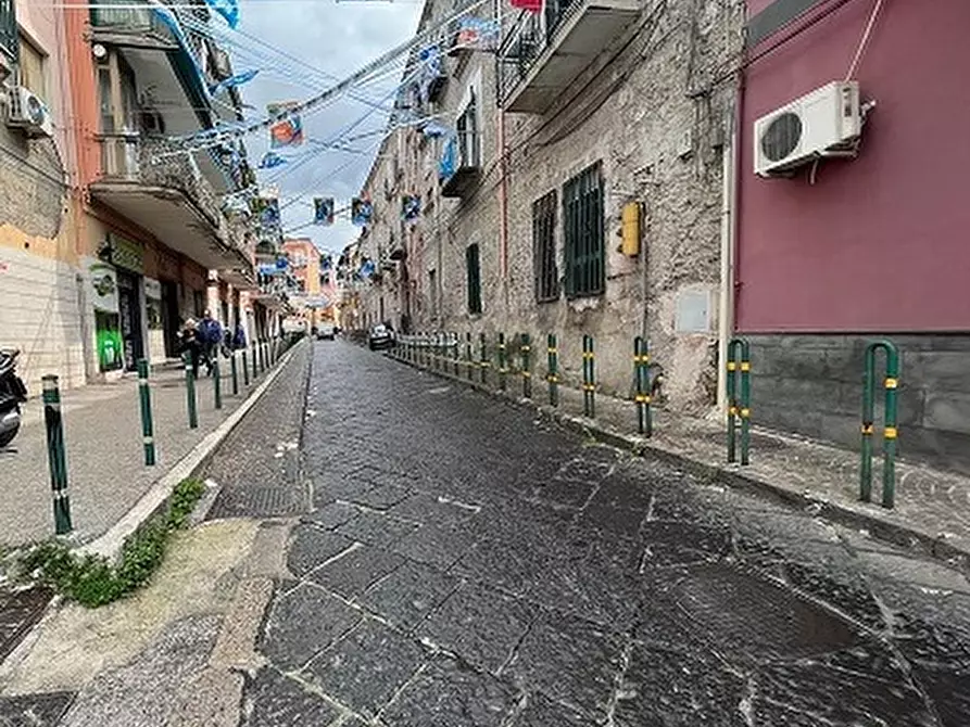 Immagine 1 di Negozio in vendita  in Via Bernardo quaranta a Napoli