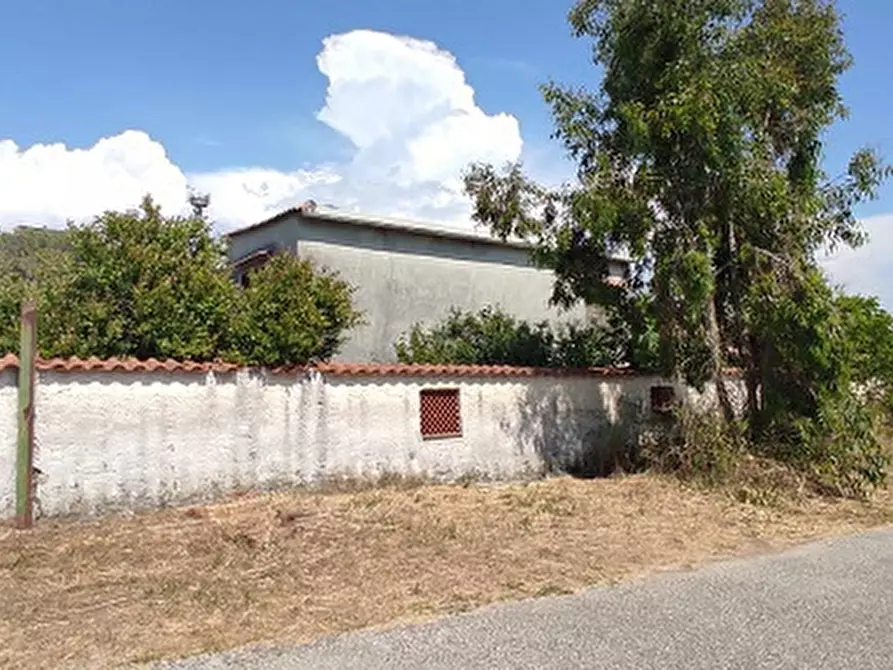 Immagine 1 di Casa indipendente in vendita  in Via villaggio marina di ischitella a Castel Volturno