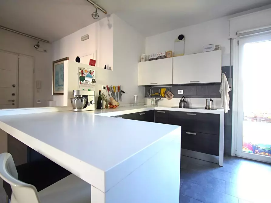 Immagine 9 di Appartamento in vendita  in Viale Garibaldi, . a Venezia