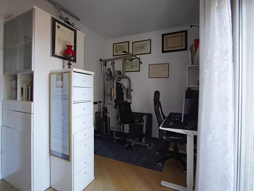 Immagine 23 di Appartamento in vendita  in Viale Garibaldi, . a Venezia