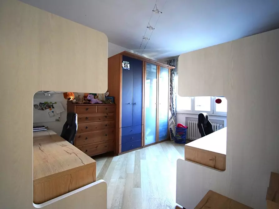 Immagine 17 di Appartamento in vendita  in Viale Garibaldi, . a Venezia