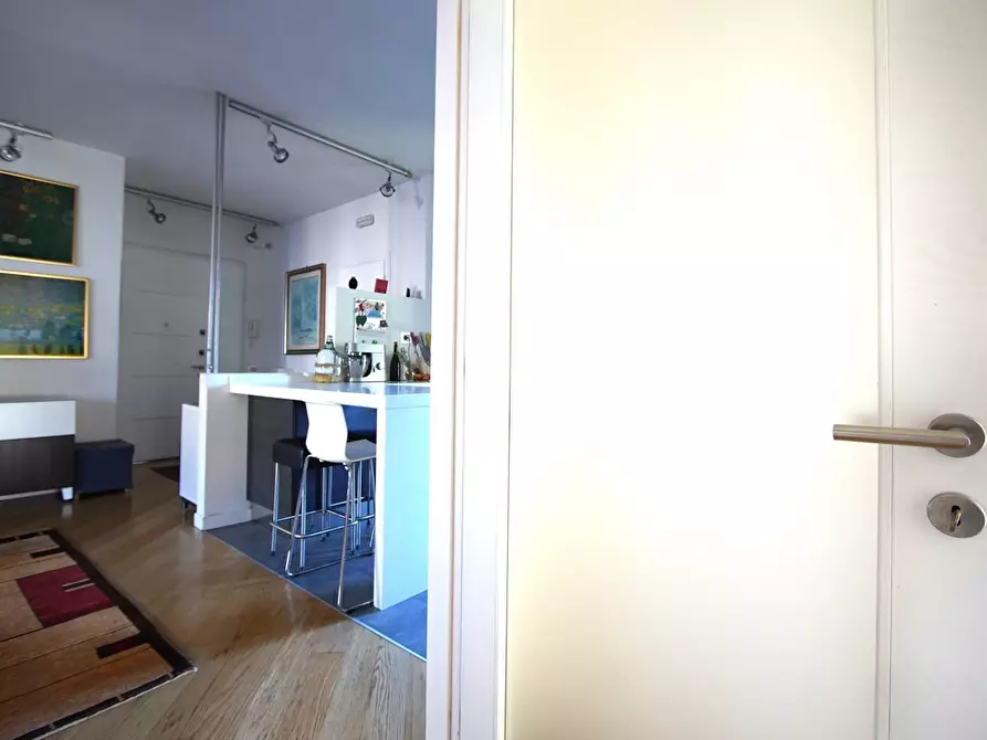 Immagine 16 di Appartamento in vendita  in Viale Garibaldi, . a Venezia