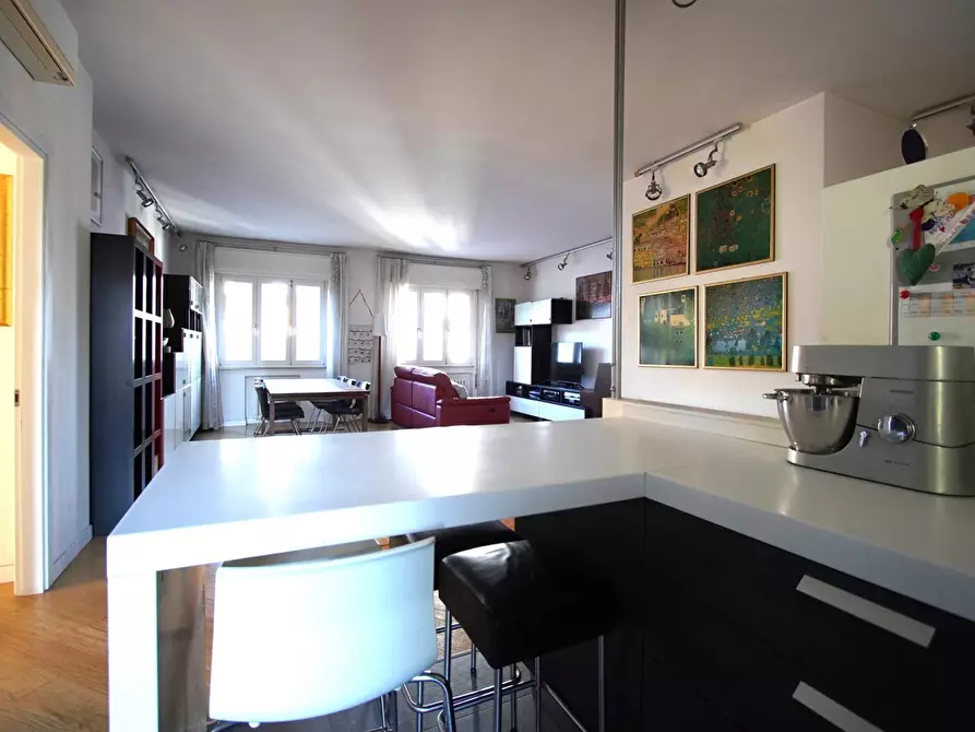 Immagine 8 di Appartamento in vendita  in Viale Garibaldi, . a Venezia