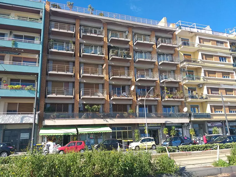 Immagine 1 di Appartamento in vendita  in Viale della LibertÃ , 271 a Messina