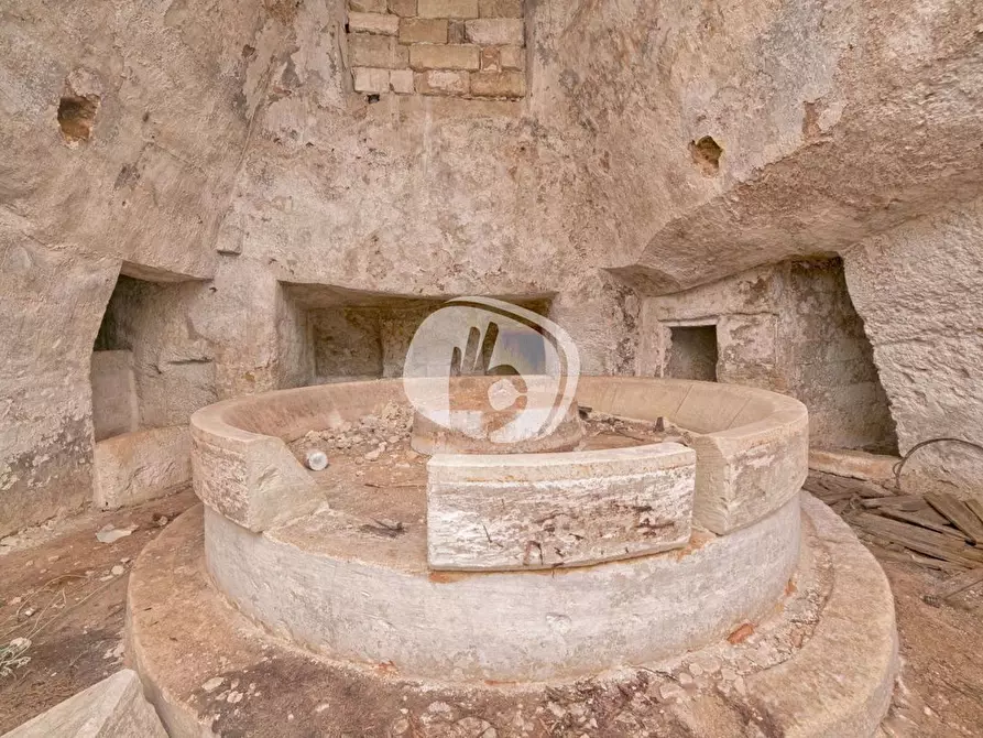 Immagine 31 di Rustico / casale in vendita  in Vico Castello, 15 a Parabita