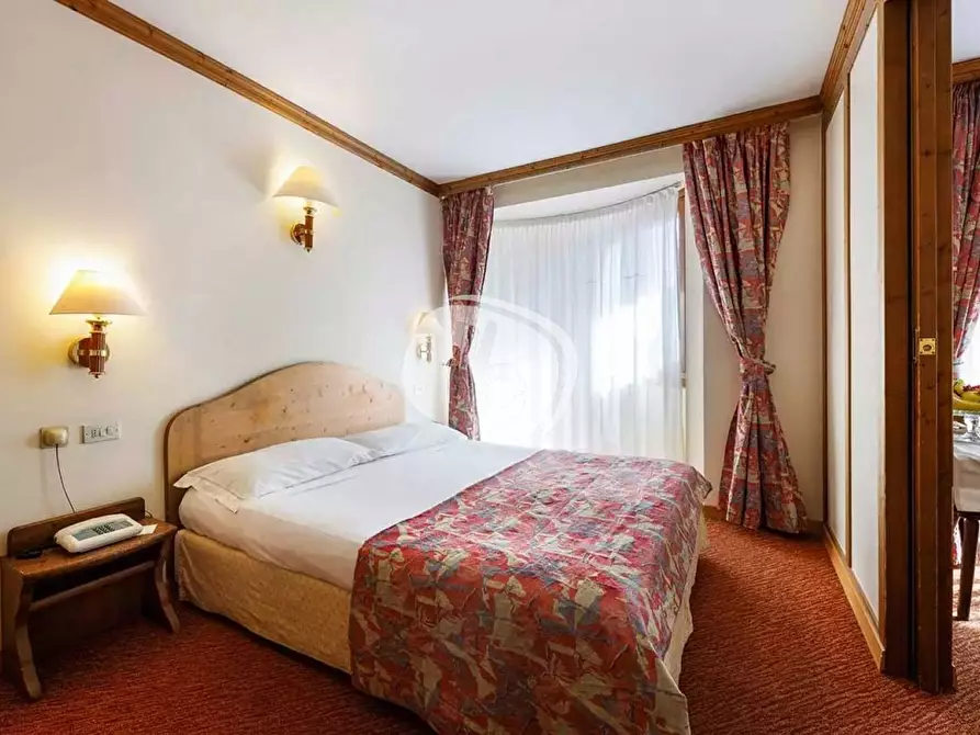 Immagine 6 di Appartamento in vendita  in Largo delle Poste, 39 a Cortina D'ampezzo