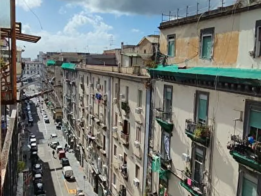 Immagine 1 di Appartamento in vendita  in Via Milano a Napoli