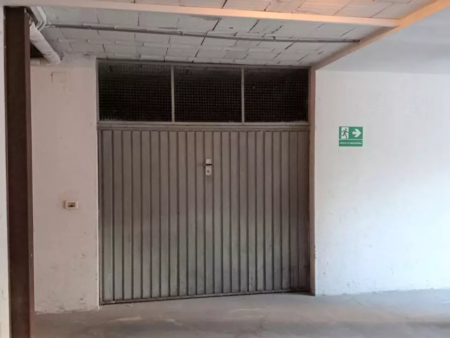 Immagine 3 di Box auto in vendita  in Via l Beethoven a Corciano