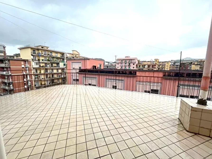 Immagine 1 di Appartamento in vendita  in Via diomede carafa a Napoli