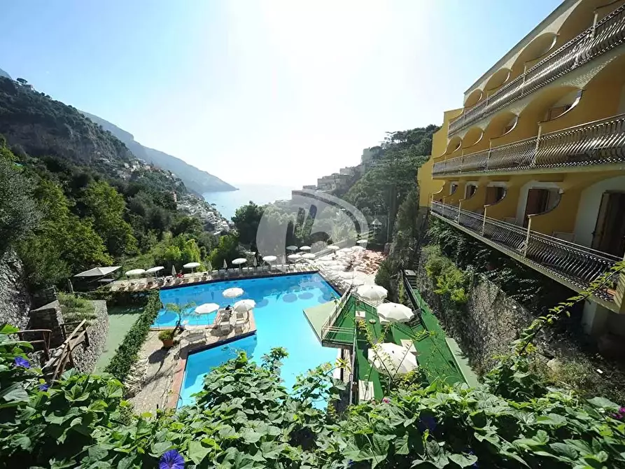 Immagine 1 di Appartamento in vendita  in Via Pasitea, 344 a Positano