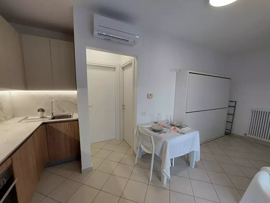 Immagine 5 di Appartamento in vendita  in Via Ercole FalÃ², 25 a Alba Adriatica