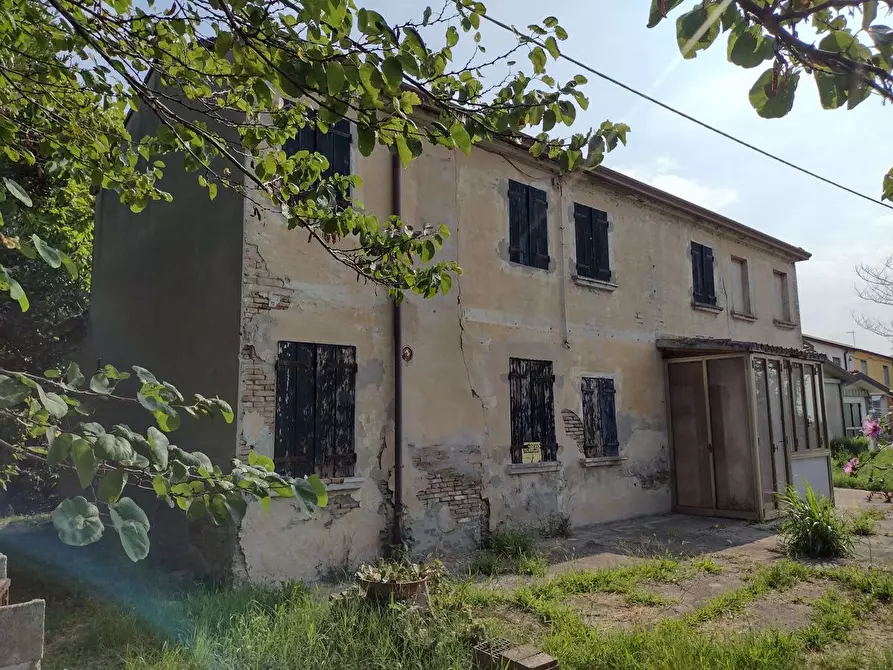 Immagine 1 di Casa indipendente in vendita  in Via CAVARZERE Via dei Martiri, 59 a Cavarzere
