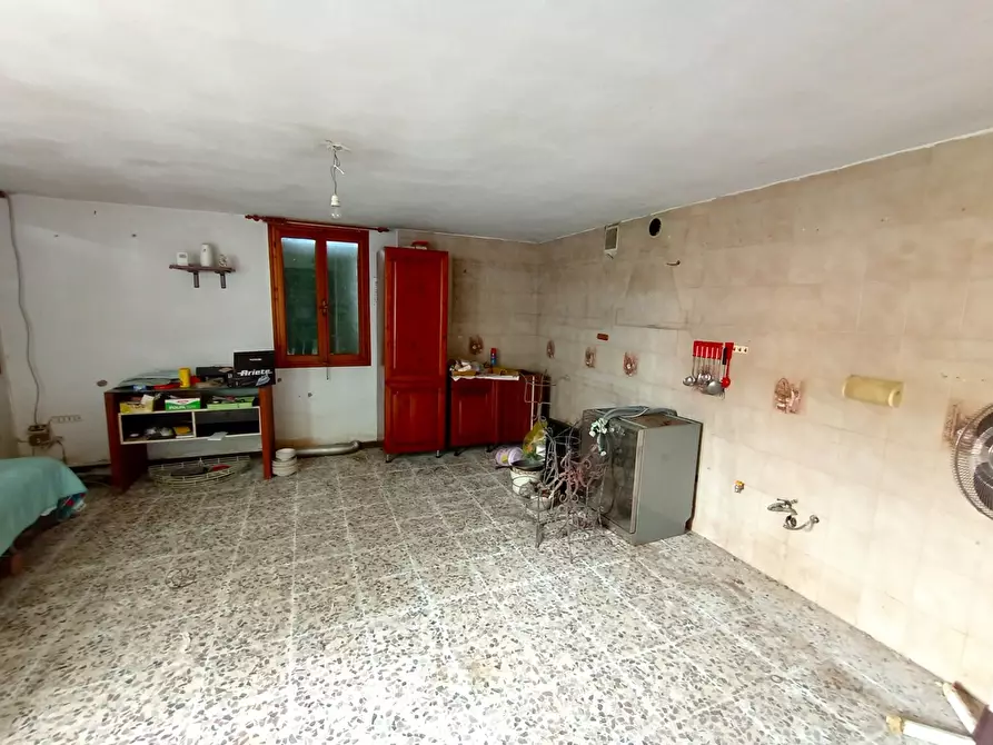 Immagine 1 di Casa indipendente in vendita  in Via PETTORAZZA GRIMANI  Via ROMA, 27 a Pettorazza Grimani