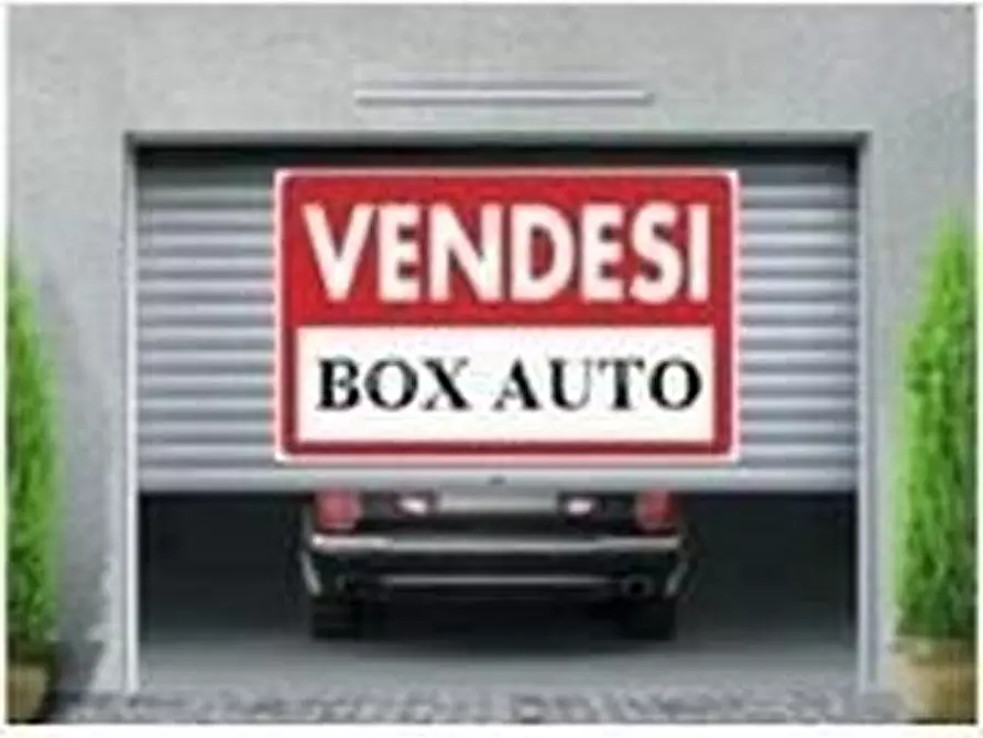 Immagine 1 di Box auto in vendita  in Via Cavarzere via Roma a Cavarzere