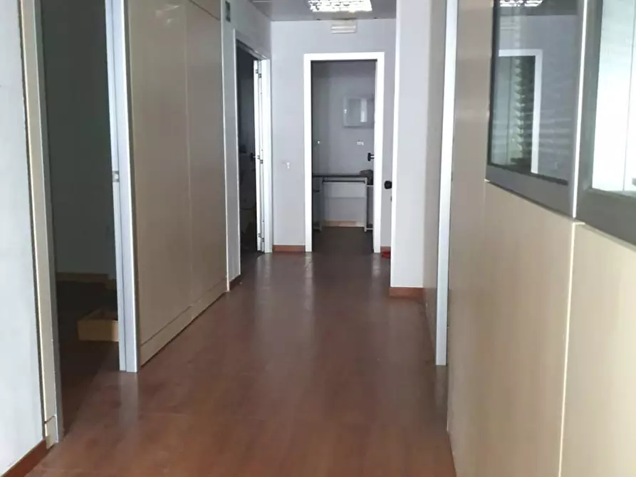 Immagine 15 di Ufficio in vendita  in Via Michele Titone, 12 a Palermo