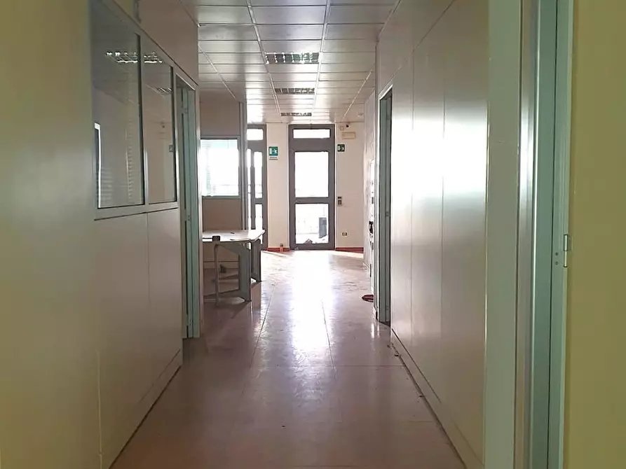 Immagine 9 di Ufficio in vendita  in Via Michele Titone, 12 a Palermo
