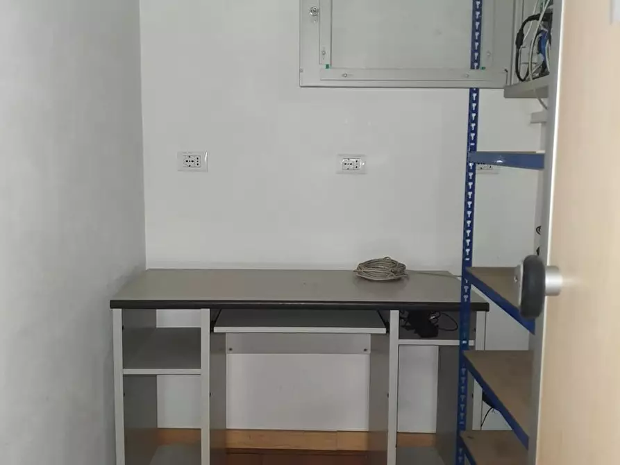 Immagine 10 di Ufficio in vendita  in Via Michele Titone, 12 a Palermo