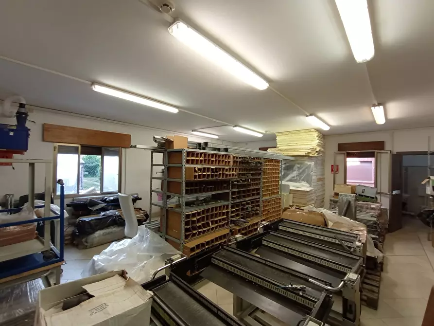 Immagine 7 di Laboratorio in vendita  in Via SAN PIETRO  Via 5 Martiri, 60 a Cavarzere