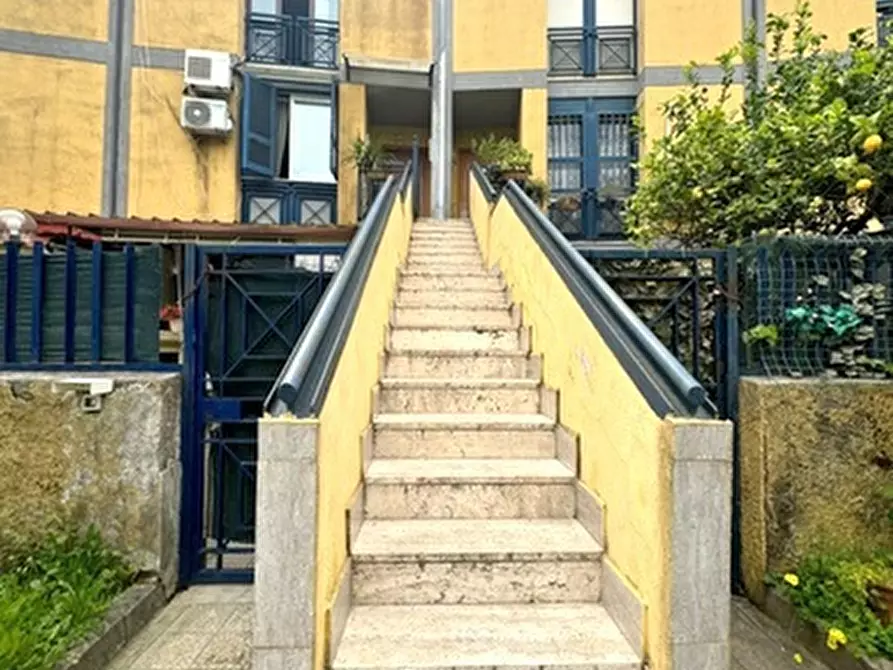 Immagine 24 di Appartamento in vendita  in Via michele guadagno a Napoli