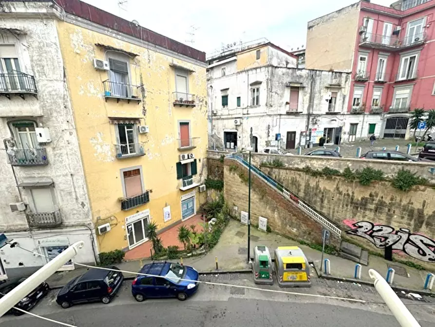 Immagine 8 di Appartamento in vendita  in Via michele guadagno a Napoli