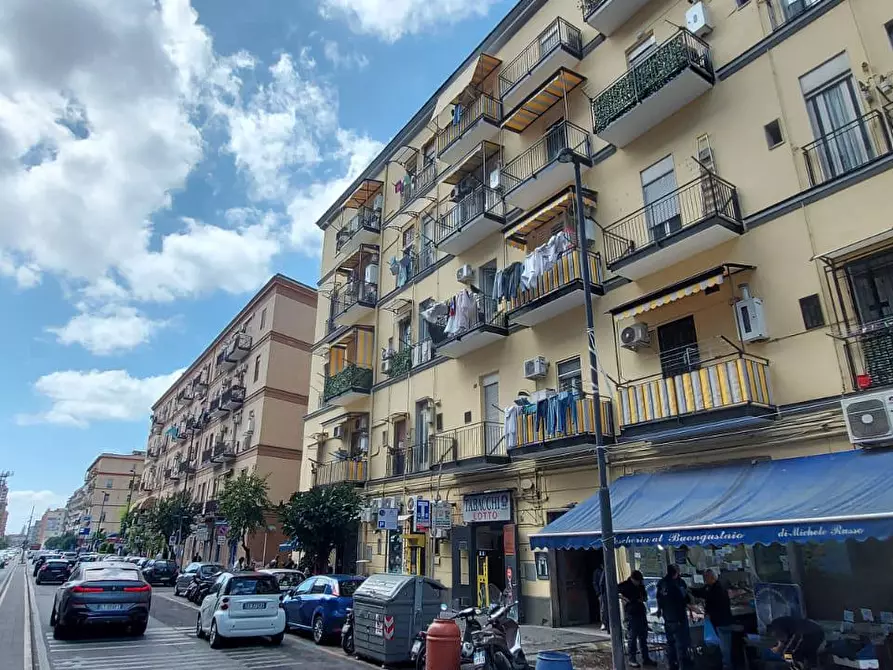 Immagine 1 di Appartamento in vendita  in Via Arenaccia a Napoli