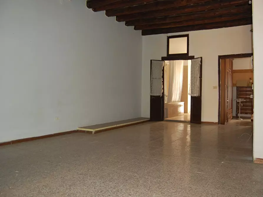 Immagine 1 di Appartamento in vendita  in Via Azuni, 15 a Iglesias