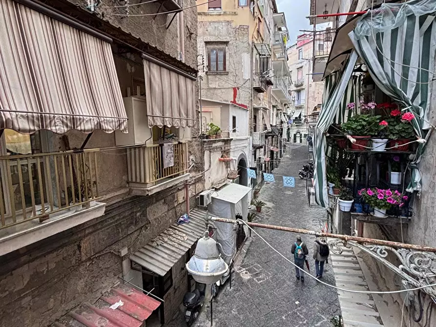 Immagine 1 di Appartamento in vendita  in Vico lepri a pontenuovo a Napoli
