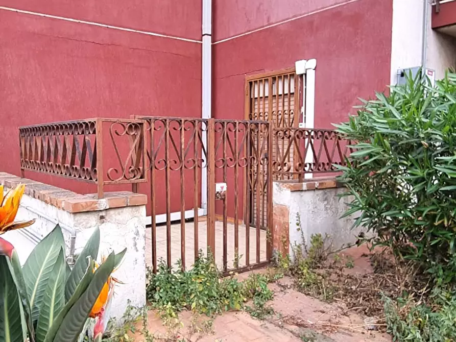 Immagine 4 di Magazzino in vendita  in Via Dei Piccioni, 40 a Catania