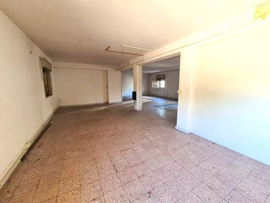 Immagine 8 di Magazzino in vendita  in Via Dei Piccioni, 40 a Catania