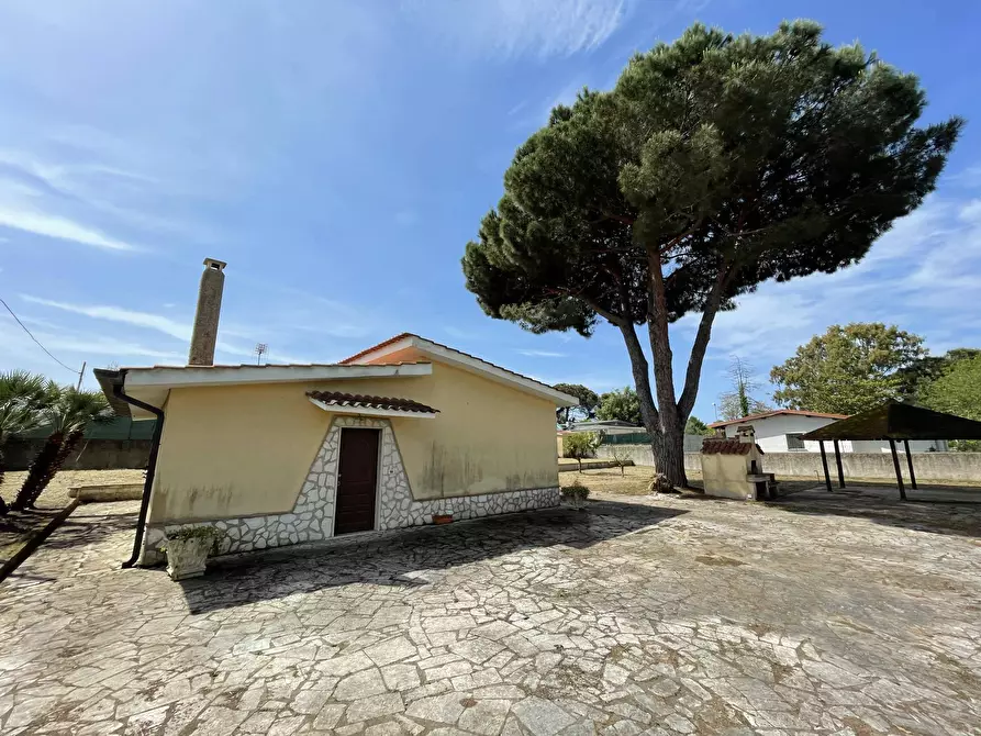 Immagine 1 di Villa in vendita  in Via SAN FELICE CIRCEO, KM 8.200 a Terracina