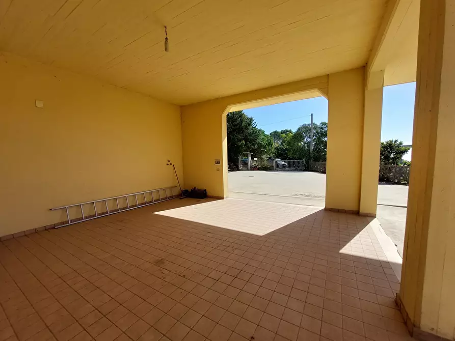 Immagine 13 di Casa bifamiliare in vendita  in Contrada San Pietro, 1 a Tortoreto