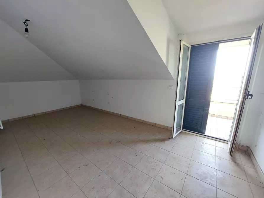 Immagine 9 di Casa bifamiliare in vendita  in Contrada San Pietro, 1 a Tortoreto