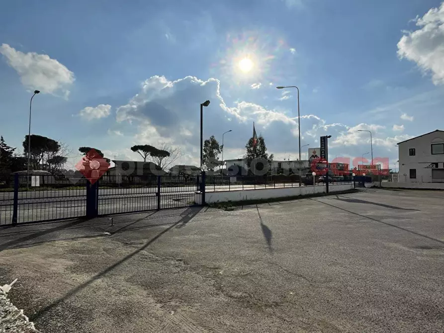 Immagine 42 di Negozio in vendita  in Via PONTINA, 105 a Terracina