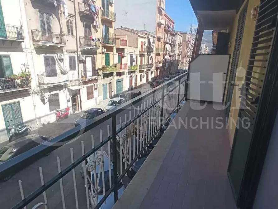 Immagine 18 di Appartamento in vendita  in Via Paolo Emiliani Giudici a Palermo