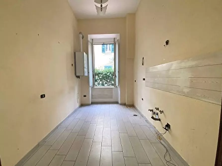 Immagine 11 di Appartamento in vendita  in Via generale d'ambrosio a Napoli