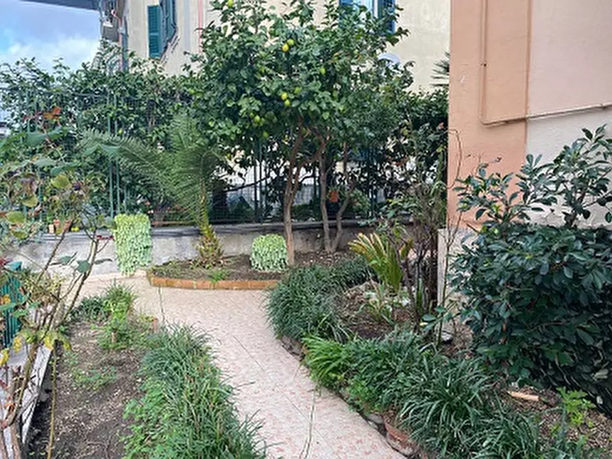 Immagine 2 di Appartamento in vendita  in Via generale d'ambrosio a Napoli