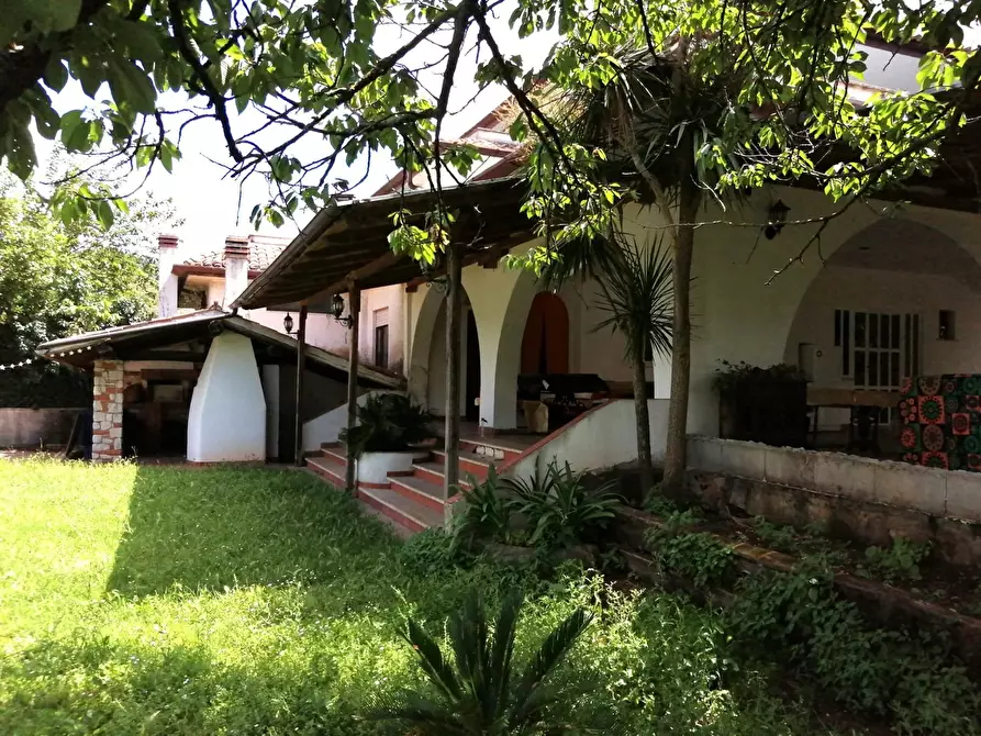 Immagine 2 di Palazzo in vendita  in Via Santi Sebastiano e Rocco, 5 a Sezze