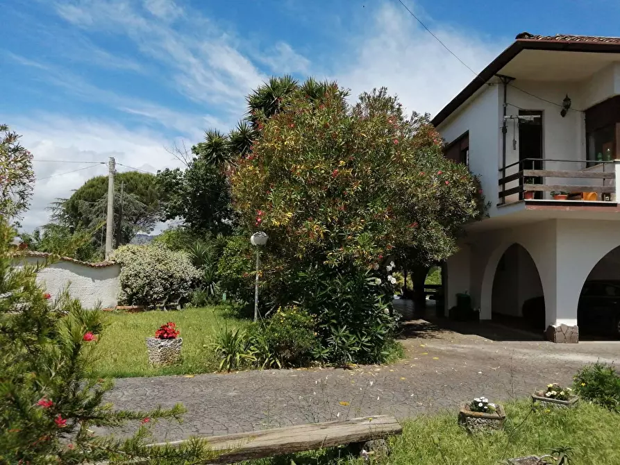 Immagine 8 di Palazzo in vendita  in Via Santi Sebastiano e Rocco, 5 a Sezze