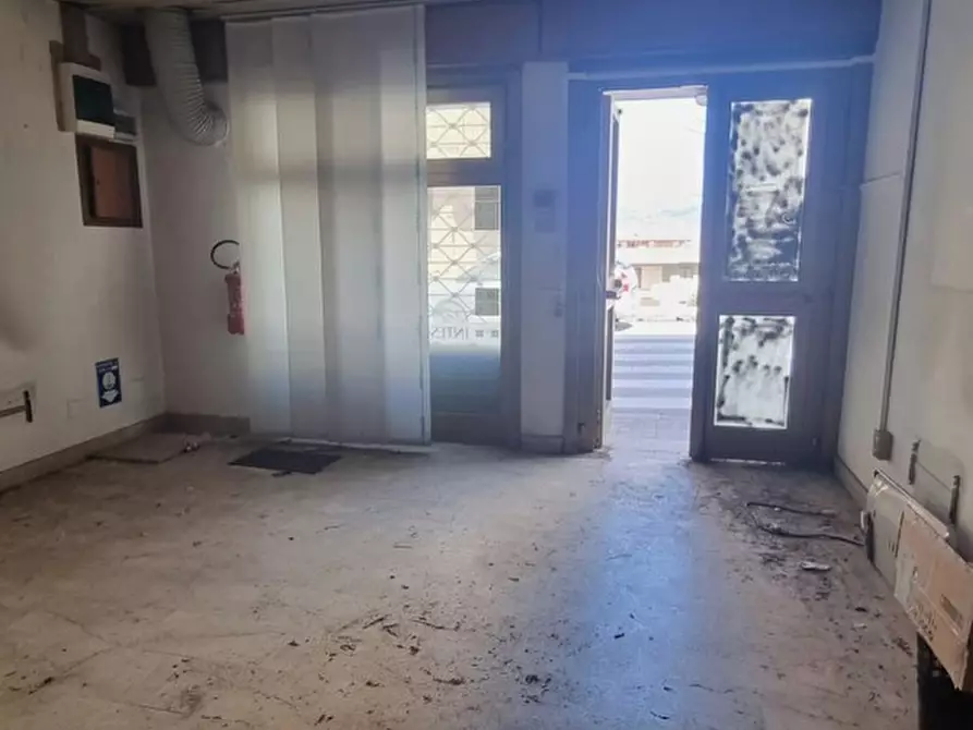 Immagine 10 di Negozio in vendita  in Via Roma, 88 a Cerami
