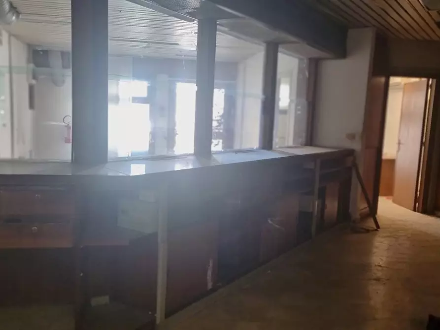 Immagine 11 di Negozio in vendita  in Via Roma, 88 a Cerami