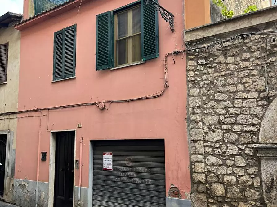 Immagine 1 di Palazzo in vendita  in Via San Carlo, 25 a Sezze