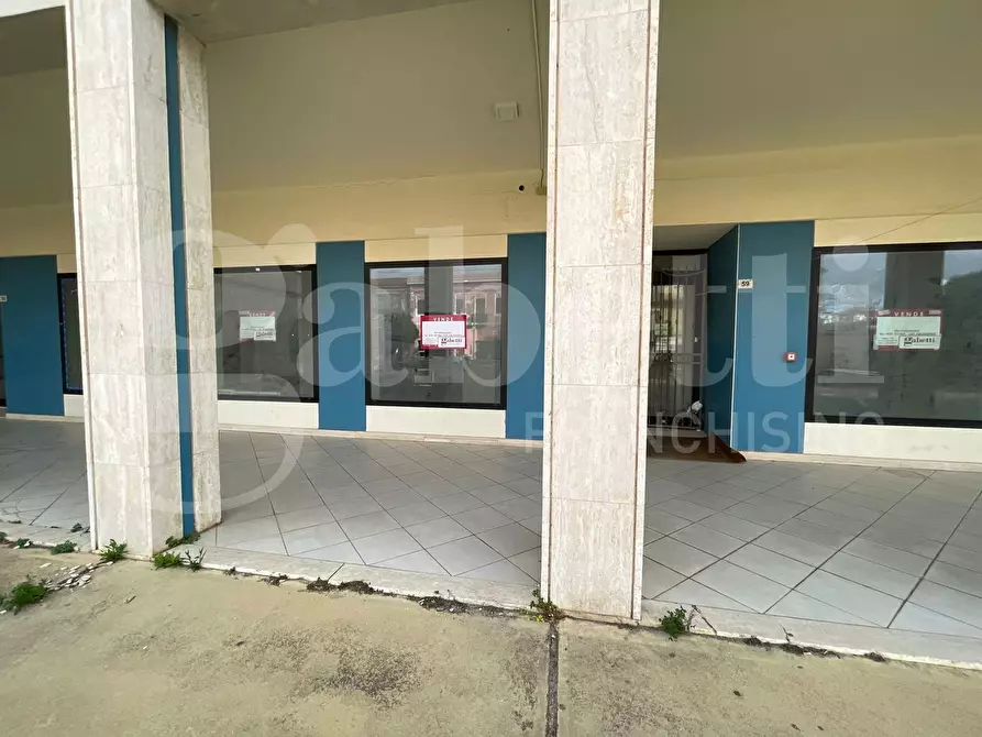 Immagine 4 di Negozio in vendita  in Via Garibaldi, 61 a Iglesias